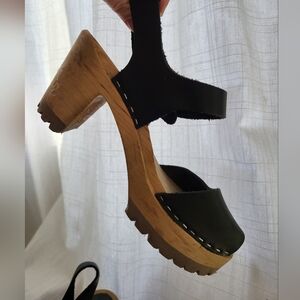 MIA size 6 Swedish open-toe wood and black leather clogs